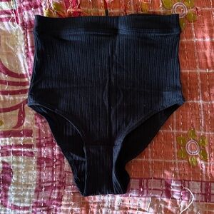 Studio Black High-Waist Ribbed Panty